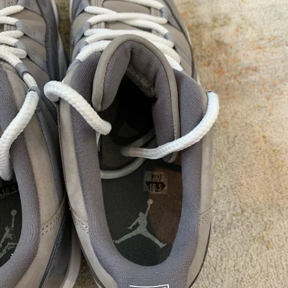 Air Jordan 11 Retro Low 10.5 cool grey/ gun smoke